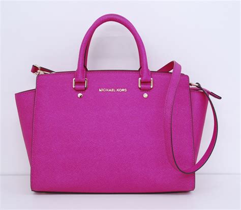 michael kors tasche pink mit buchstaben|michael kors purses black.